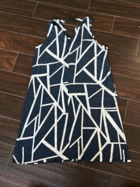Banana Republic Geometric Print Navy and White Sleeveless Shift Dress